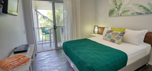 Coolum Penthouse 3 bedroom queen balcony