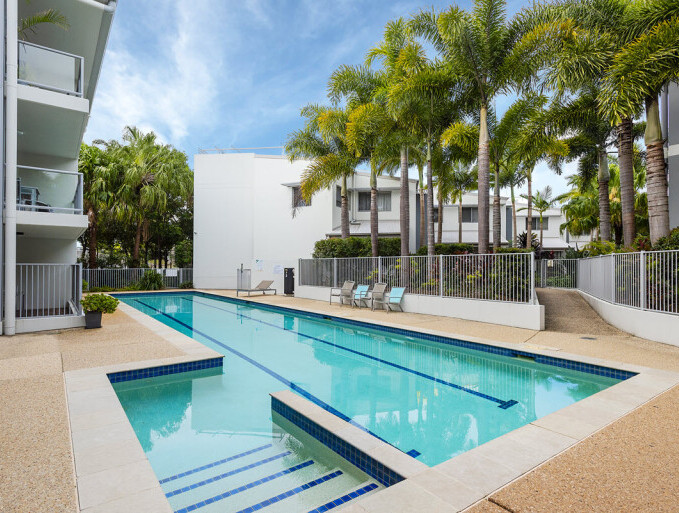 Heated 20m lap pool