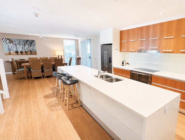 coolum at the beach 4 bedroom spa villa kitchen